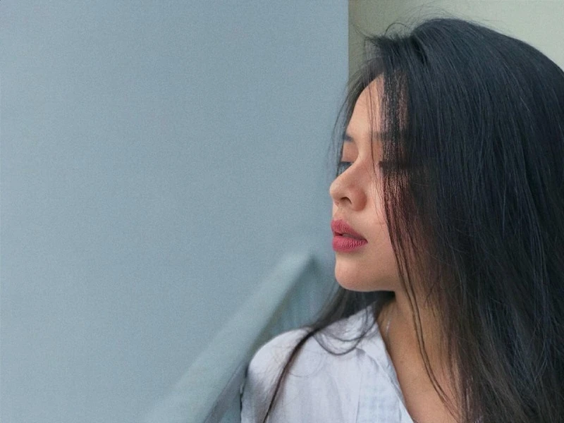 Xuất hiện cô giáo có góc nghiêng xinh thần thánh khiến dân mạng phát sốt