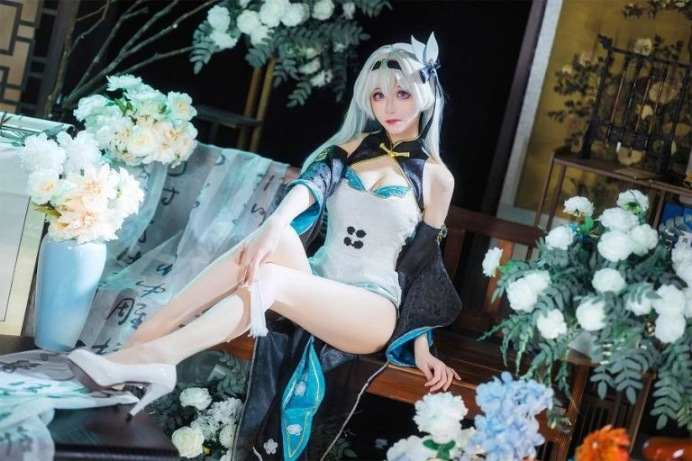 Ngắm bộ ảnh Cosplay Firefly khiến anh em mê mẩn