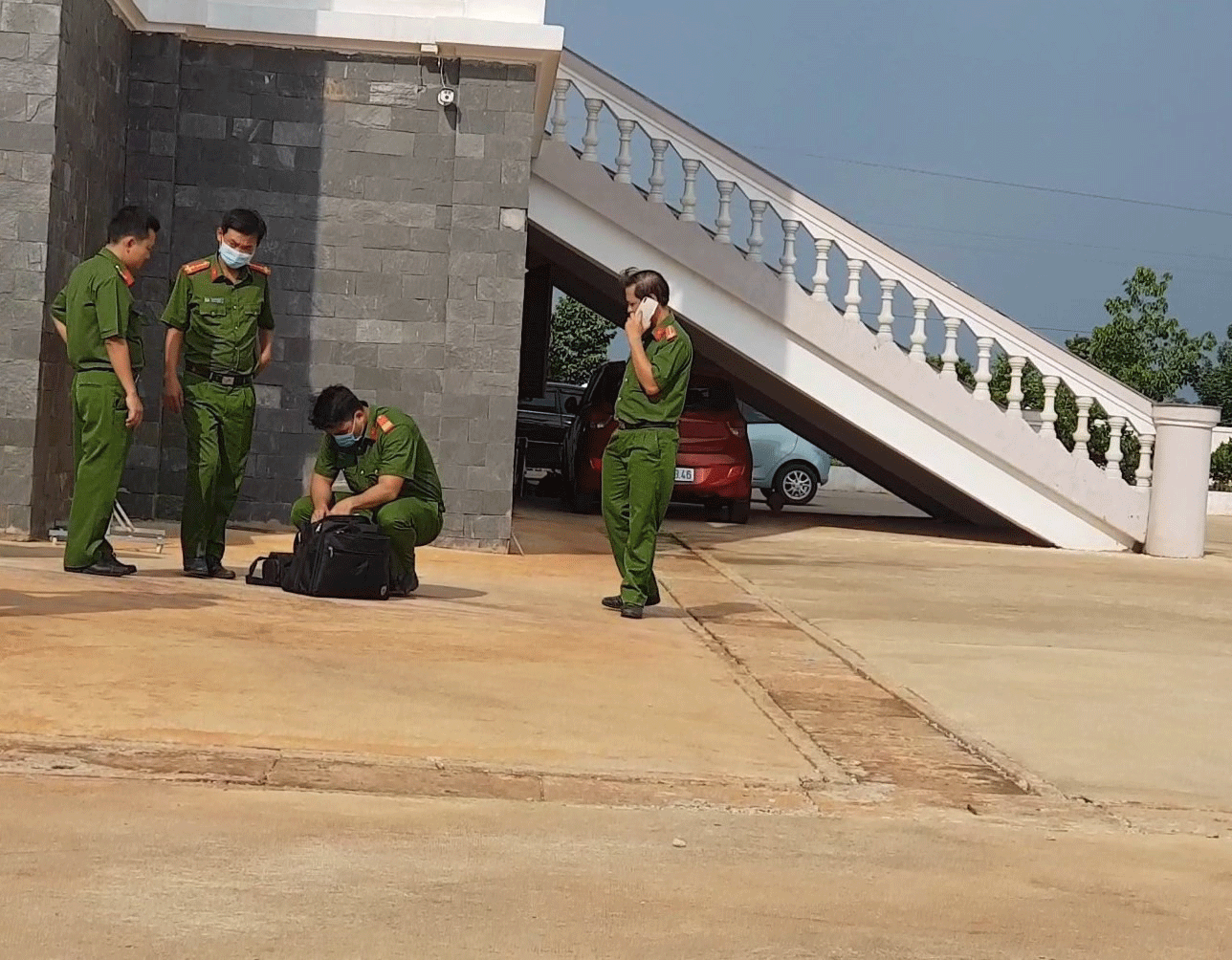Cau hoi tu vu ong Luong Huu Phuoc nhay lau tu tu tai toa-Hinh-3