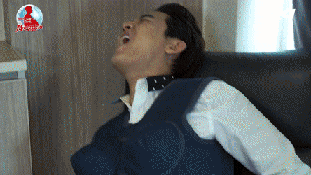 Khoảnh khắc sinh con đau thấu trời chắc chắn sẽ gây ấn tượng mạnh với người xem.