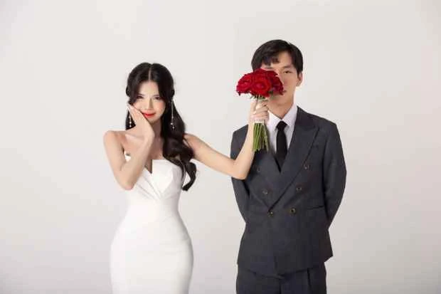 Nữ streamer Mai Dora hé lộ diện ảnh cưới chưa công bố