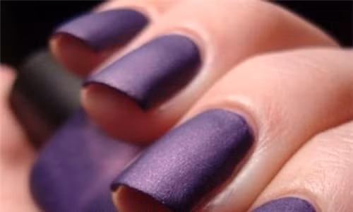 Xu hướng móng tay tím lãng mạn cho mùa thu