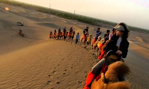 Ngẩn ngơ thiên đường cát trắng tuyệt đẹp ở Trung Quốc