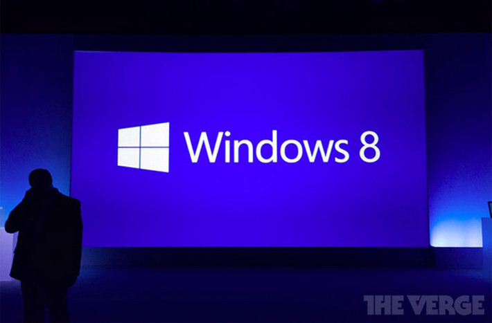 Bắt cựu nhân viên Microsoft vì để lộ Windows 8. Cựu nhân viên Microsoft, kỹ sư phần mềm Alex Kibkalo đã bị bắt và buộc tội ăn cắp các bí mật thương mại và để lộ bản beta của Windows 8 và Windows 7 cho một blogger công nghệ người Pháp.
