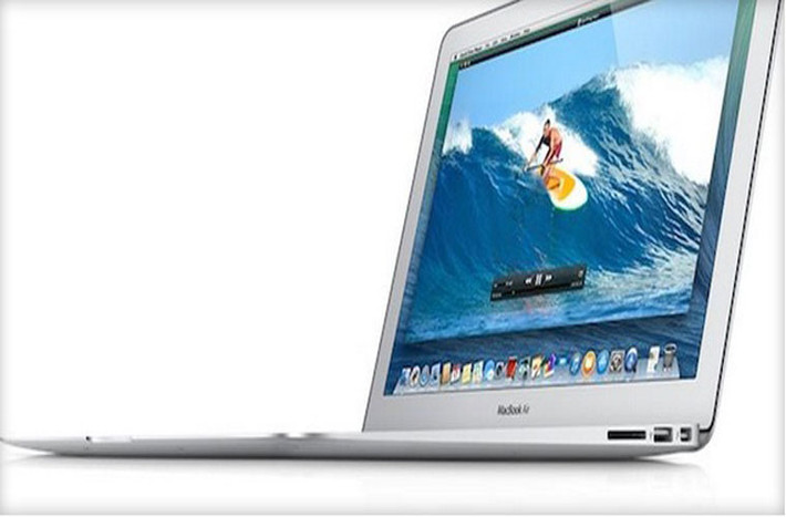 Apple sắp cho ra mắt Macbook không quạt, 12 inch mới. Một vài nguồn tin, trong đó có công ty nghiên cứu màn hình NPD và nhà phân tích Ming-Chi Kuo của công ty KGI Securities, Apple sắp cho ra mắt máy tính bảng 12 inch. Máy tính bảng mới có thể được thiết kế không quạt, một điểm hoàn toàn mới.