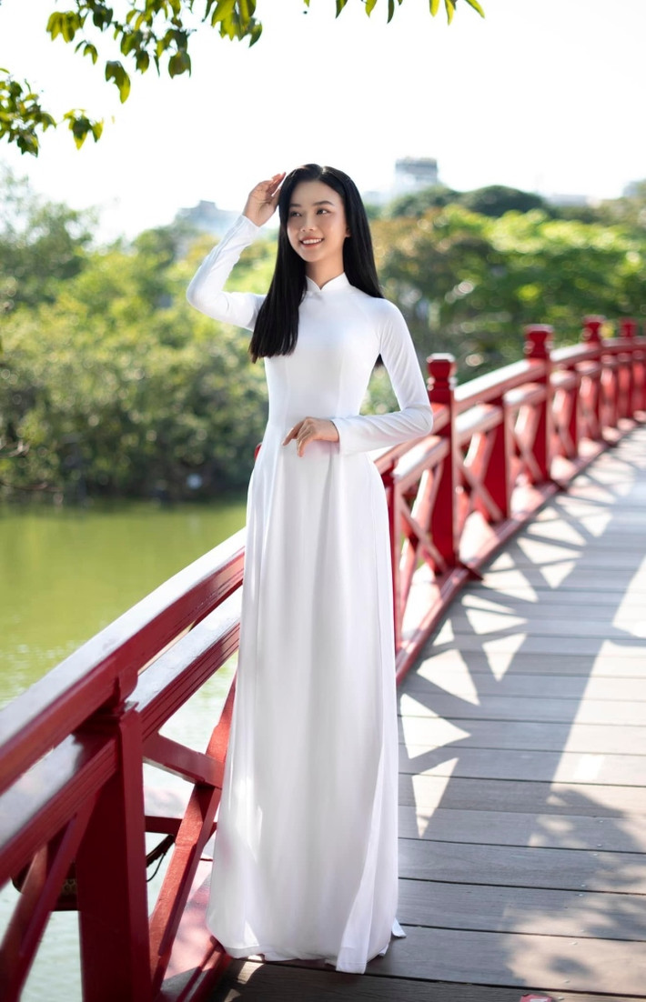Hoàng Hương Giang có thành tích học tập đáng nể, điểm GPA tuyệt đối 4.0/4.0.