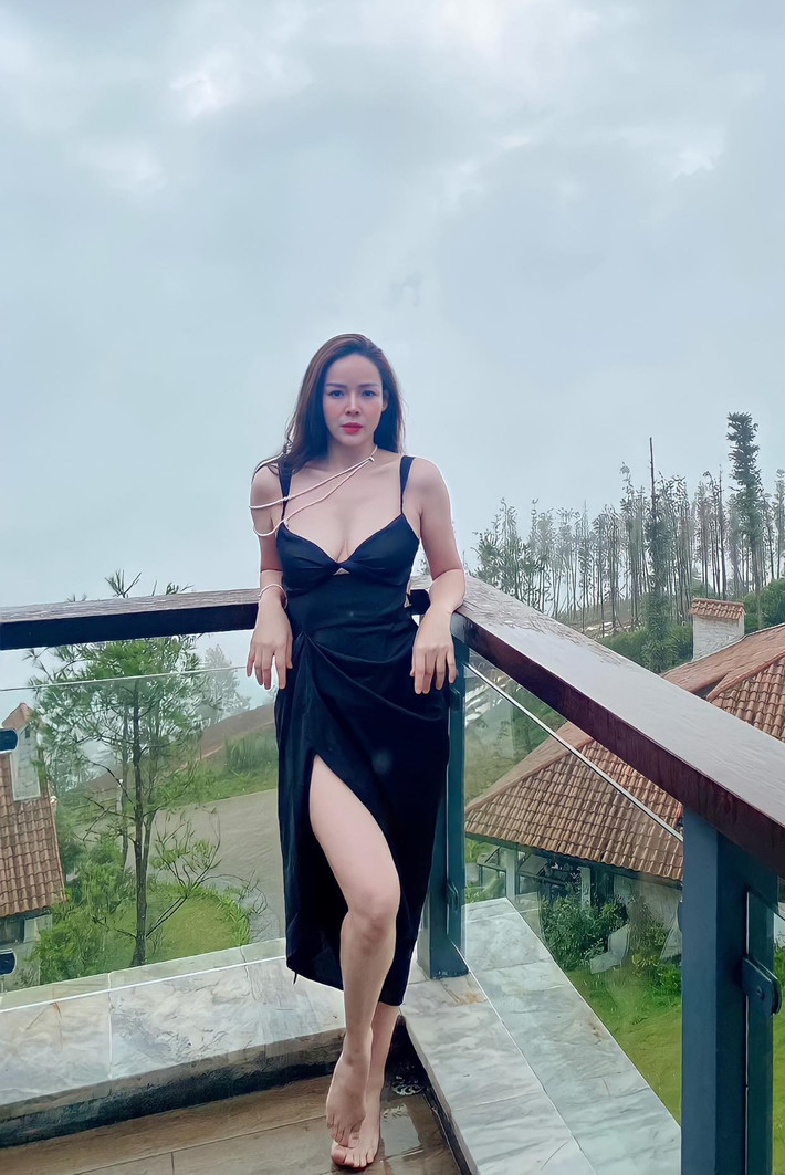 Sắc vóc của bà mẹ một con khiến nhiều người ngỡ ngàng.