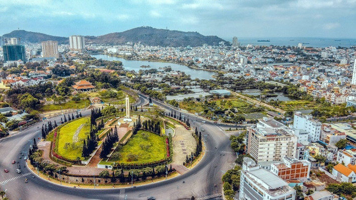 Vùng biển Bà Rịa - Vũng Tàu có khoảng 400 triệu m3 dầu, chiếm 93,29% trữ lượng cả nước và khoảng trên 100 tỷ m3 khí, chiếm 16,2% trữ lượng cả nước.