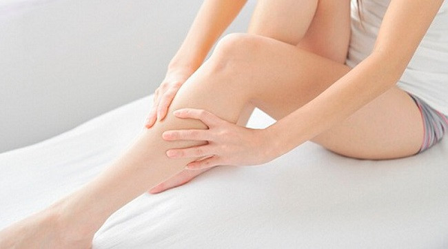 Phụ nữ chân nhỏ. Trong tướng số xem những người có bàn chân nhỏ xinh là người có thể hấp thu hết tất cả “tinh hoa nhật nguyệt” mang tới phúc khí cho bản thân và những người xung quanh. Theo tử vi, chỉ những người phụ nữ có bàn chân nhỏ mới thực sự nhận được lộc trời ban, chẳng bao giờ phải sống thiếu thốn về vật chất. Đó cũng là lý do vì sao mà ngỳ xưa, các cụ rất thích để con cháu theo tục bó chân bởi chân càng nhỏ càng nhiều phúc mà.