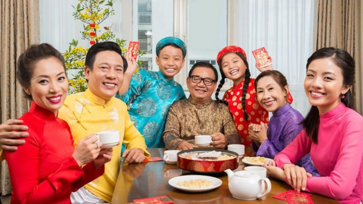 Theo nhân tướng học, người có tướng mũm mĩm, mập mạp thường tốt số hơn người gầy. Vì vậy, khi mơ thấy mình tăng cân, bạn đừng sợ hãi vì đây là điềm báo cho thấy rằng bạn sẽ gặp may mắn trong tương lai.