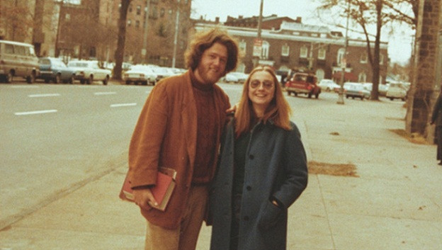 Hai vợ chồng cựu Tổng thống Mỹ Bill Clinton trong thời gian học tập ở Đại học Yale những năm 1970.