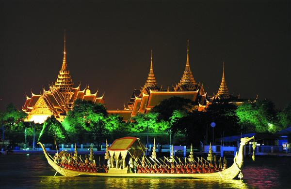 Thái Lan là quốc gia có lịch sử phát triển lâu đời ở khu vực Đông Nam Á. Thái Lan được biết đến với tên gọi Siam (Xiêm) từ giữa thế kỷ 14 đến năm 1939 và một lần nữa sử dụng cái tên này trong khoảng thời gian từ năm 1945 đến năm 1949.