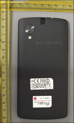 Nexus 5 dùng khe SIM nano. Nhà mạng Life của Ucraina cho biết chiếc điện thoại Nexus 5 của Google có thể có khe SIM nano. Chiếc điện thoại này sẽ được ra mắt vào tháng sau.