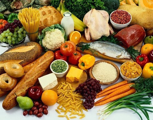 Để giúp con phát triển tốt và đúng với lứa tuổi, cha mẹ nên chú ý đến chế độ ăn của trẻ. Cần đa dạng hóa thực phẩm, ăn nhiều trái cây và rau quả, ăn các loại ngũ cốc, hãy nhớ bồi bổ sức khỏe cho trẻ cũng phải khoa học thì mới đạt được hiệu quả như mong muốn.