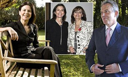7. Sau 10 năm làm việc ở phố Downing, ông Tony Blair đã lui về hậu trường và bắt đầu đảm nhận vai trò là một đặc phái viên Trung Đông và thường xuyên ghé thăm Israel. Tuy nhiên trong những lần tới Israel, ông Blair kết thân với người phụ nữ giàu có bậc nhất ở quốc gia Trung Đông này là Ofra Strauss. Giới báo chí thường xuyên chứng kiển cảnh bà này lui tới văn phòng làm việc của ông.