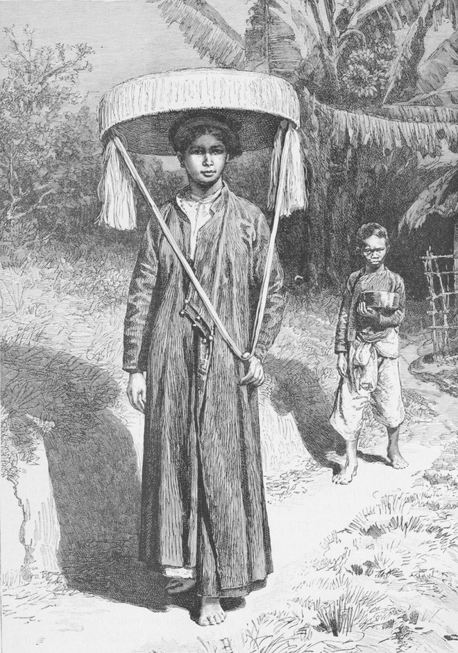 br/> Ông viết ký sự hành trình về Bắc kỳ bằng tiếng Pháp, đăng trên tạp chí Le Tour du Monde (Vòng quanh thế giới) với nhan đề “Trente Mois au Tonkin” (Ba mươi tháng ở Bắc kỳ). Trong ảnh là một phụ nữ Hà Nội với chiếc nón ba tầm.