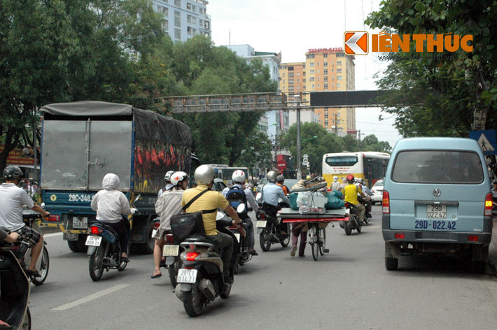Tuy nhiên, nhiều chủ xe ô tô, xe tải chưa biết thông tin, nên vẫn đi qua.