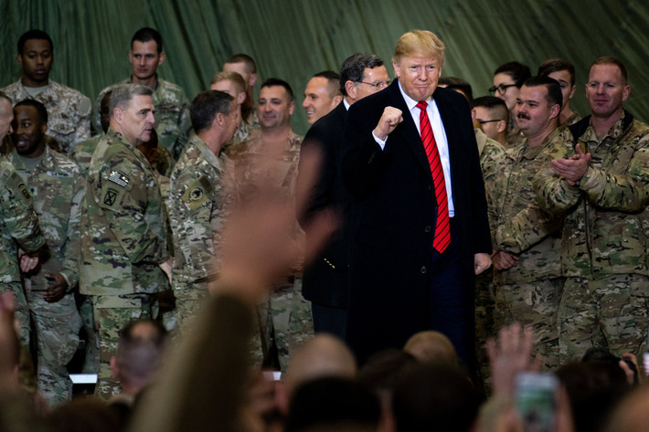 Ngày 20/1/2017, ông Donald Trump tuyên thệ nhậm chức tổng thống, đánh dấu bước ngoặt của cuộc chiến ở Afghanistan. Tháng 8/2017, Tổng thống Trump tuyên bố ông muốn rút toàn bộ binh sĩ khỏi Afghanistan, tuy nhiên cuộc chiến vẫn sẽ tiếp tục, và rằng quá trình rút quân sẽ được tiến hành dựa trên điều kiện tác chiến thực tế, không phải một thời gian biểu được định sẵn.