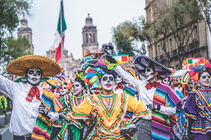 Năm 2008, lễ hội người chết (Día de los Muertos) ở Mexico được UNESCO công nhận là Di sản văn hóa phi vật thể của nhân loại. Ảnh: National Geographic.