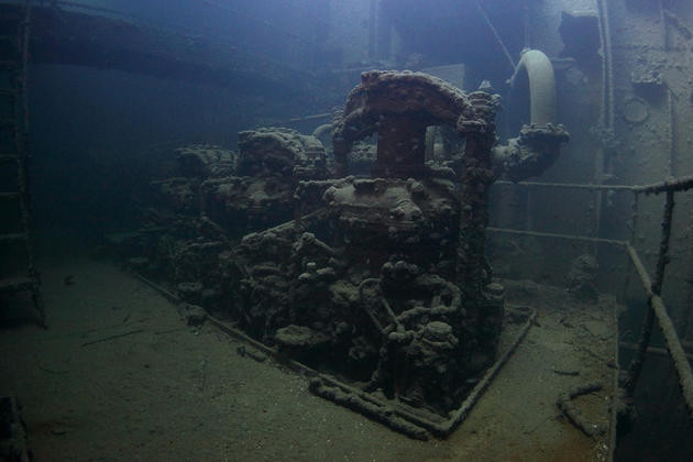 Phòng máy tàu Kensho Maru.