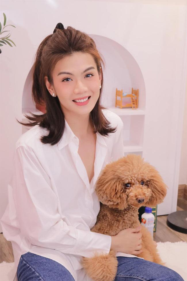 ề việc liệu bản thân Đào Bá Lộc có ý định chuyển giới hay không?, nam ca sĩ sinh năm 1993 khẳng định đang rất tự tin về cơ thể của mình và không muốn thay đổi bất cứ điều gì.