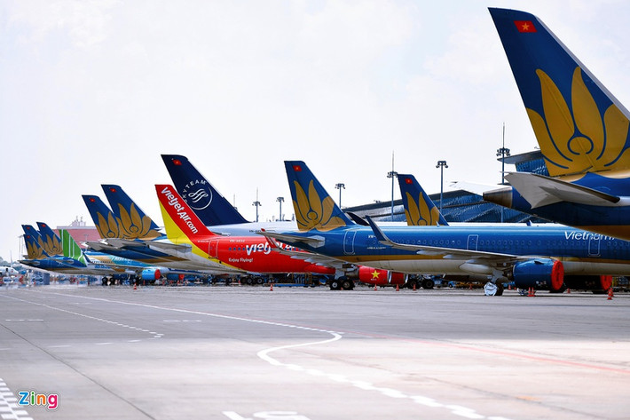 Con số này của Vietjet Air là 63 trong tổng số 74 chiếc; của Bamboo Airways là 19 trong trong số 29 chiếc, được đỗ tại hai sân bay lớn là Nội Bài, Hà Nội và Tân Sơn Nhất, TP.HCM.
