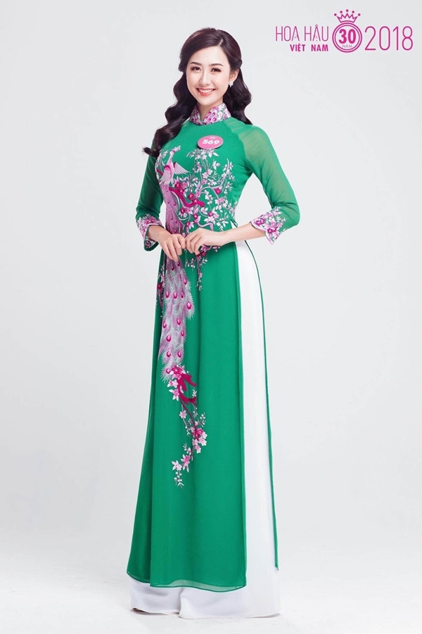 Phạm Ngọc Linh - một hotgirl nổi tiếng trong ngành hàng không cũng từng tham gia Hoa hậu Việt Nam 2018.