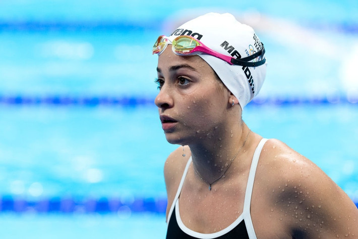 Thi đấu với tư cách là thành viên của "Đội Olympic tị nạn", Yusra Mardini thu hút sự chú ý khi có gương mặt nổi bật. Bên cạnh đó, gu thời trang năng động của nữ vận động viên từng để lại ấn tượng sâu đậm với cây bút của tờ Vogue.