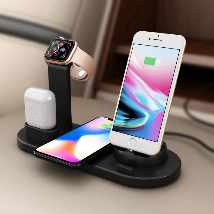 Đế sạc không dây Apple giảm đến 50% so với giá gốc, còn khoảng 490.000 đồng tại Tiki. Đế sạc làm bằng chất liệu nhôm bền bỉ, lớp cao su chống trượt giúp cố định sản phẩm vững chắc. Đây là item đa năng, vừa làm kệ đỡ, vừa có thể sạc cùng lúc 3 thiết bị gồm iPhone, Apple Watch và AirPods.