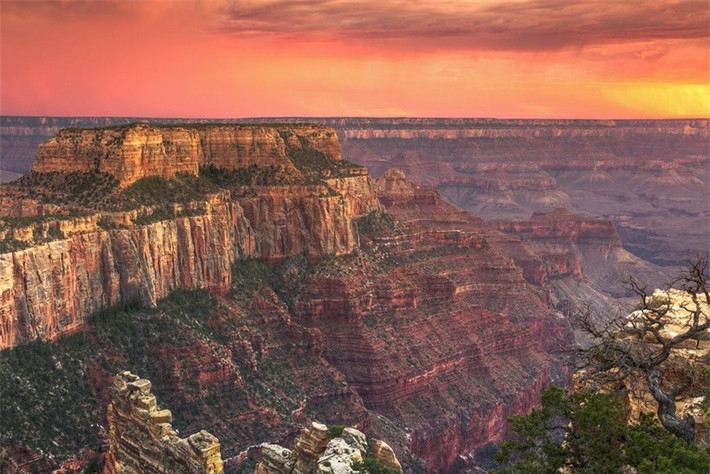 Vườn Quốc gia Grand Canyon của Mỹ, một trong 7 kỳ quan thiên nhiên thế giới.