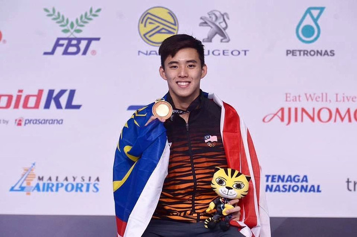Chàng trai 24 tuổi từng đánh bại nhà vô địch Olympic người Australia Mack Horton hai lần vào năm 2017 ở nội dung 400 m tự do. Một lần ở Giải vô địch Victoria mở rộng, lần tiếp theo tại chặng Monaco của Giải bơi lội quốc tế Mare Nostrum.