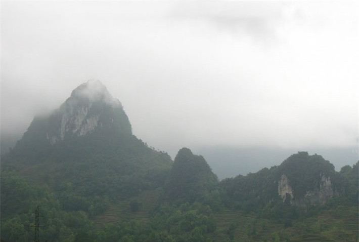 ##sc### Đèo Liêu là một trong những con đèo có cung đường nguy hiểm nhất nhì Đông Bắc. Ảnh: Đất Nước Tôi.