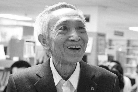 Nhà thơ và dịch giả Dương Tường, có tên thật là Trần Dương Tường, sinh ra và lớn lên ở Nam Định rồi sau đó học trung học ở Hà Nội. Ông theo kháng chiến và tham gia cùng quân Bắc Việt năm 1949. Sau khi giải ngũ năm 1955, ông trở thành phóng viên của Thông tấn xã Việt Nam.