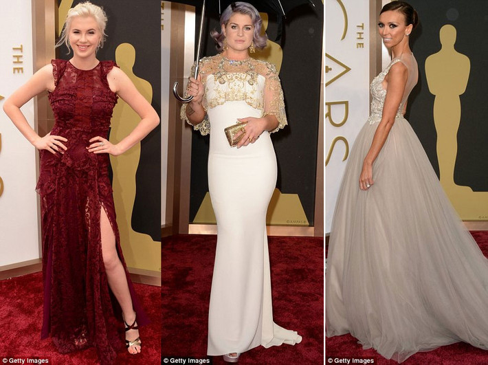 Ba cô đào duyên dáng (từ trái sang phải) - Ireland Baldwin, Kelly Osbourne và Giuliana Rancic - tươi cười tạo dáng trên thảm đỏ.