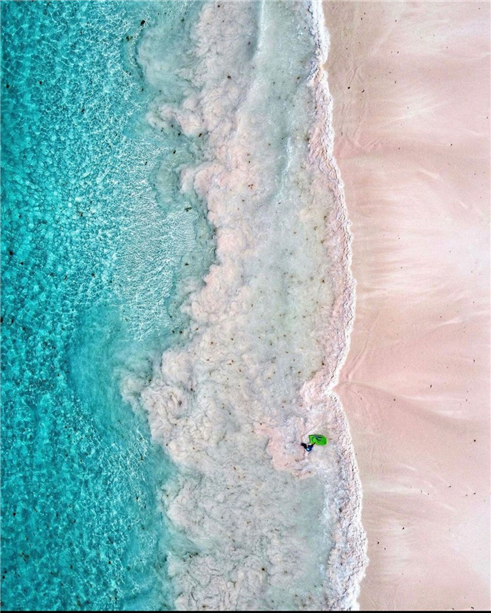 Ngoài ra, để nghe nhạc Bahamian trực tiếp, du khách có thể tới Seagrapes trên phố Colebrook hoặc tham gia lặn cùng dân địa phương, tại câu lạc bộ Vic-Hum. (Ảnh: beautifulw0rld4u)