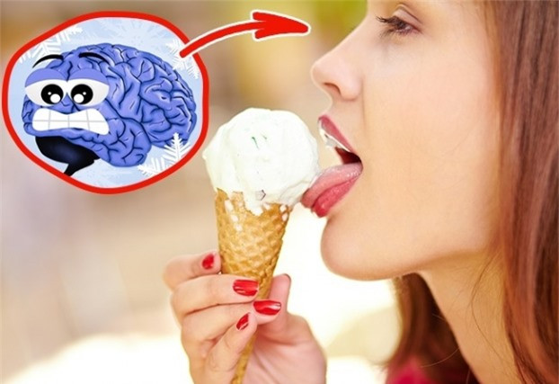 3. Tại sao chúng ta lại bị đau đầu khi ăn đồ lạnh. Chắc cũng không ít lần vì quá thèm thuồng món kem mà bạn vội cắn để rồi thấy... hơi nhức óc một chút mới tỉnh đúng không? Đó là vì các mạch máu khoang miệng khi tiếp xúc với đồ lạnh liền lập tức bị co lại do nhiệt độ thấp, giảm máu lên khu tiếp nhận làm đau đầu.
