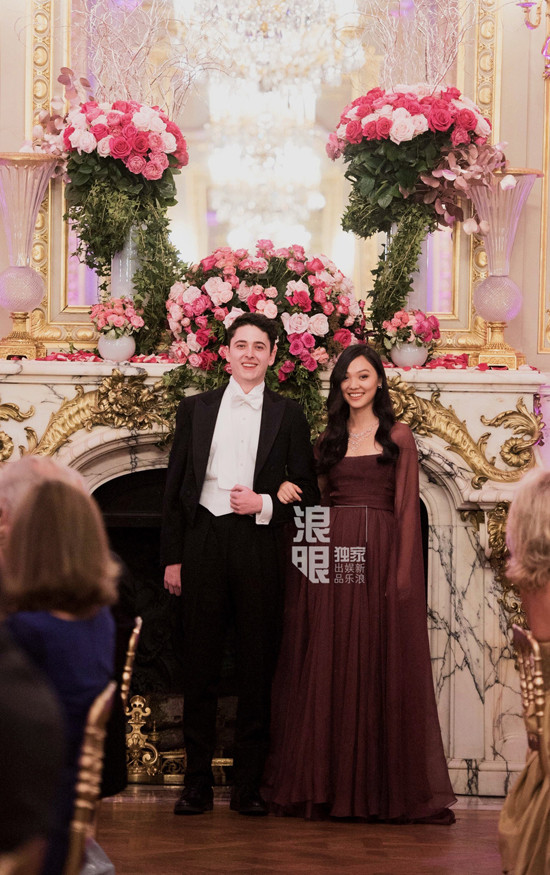 Dự tiệc Le Bal 2019 còn có con gái Lý Liên Kiệt, Jane Li.
