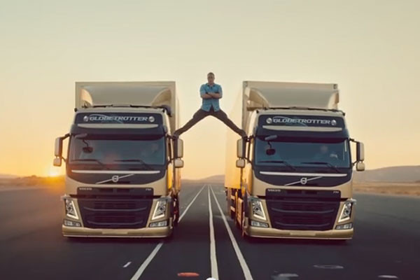 Trong đó, vai nam chính thuộc về Jean Claude Van Damme.