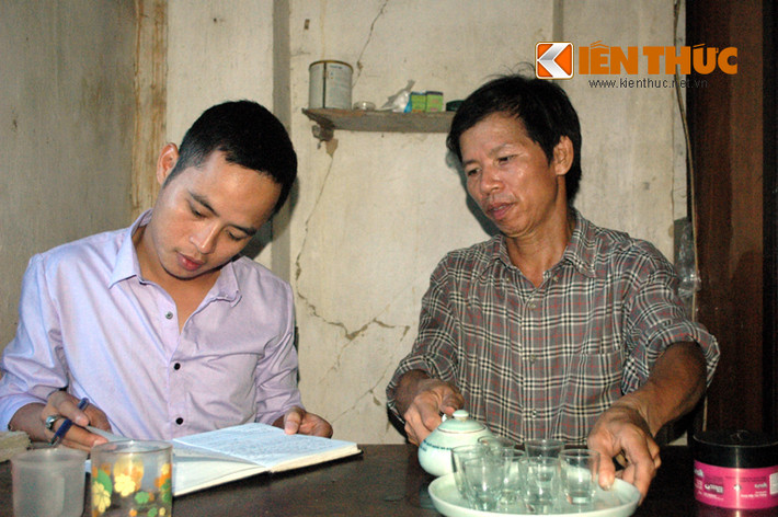 Niềm nở tiếp đón phóng viên.