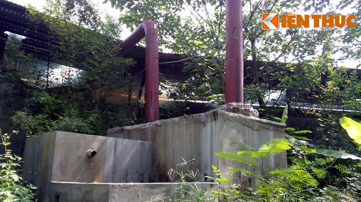 Bà Tạ Thị Ý (60 tuổi, Chi hội trưởng Phụ nữ thôn Khánh Tân) cho biết: "Mỗi khi công ty này đốt than hoạt tính, người dân khu vực rất khó chịu, gây ngạt thở, ngất dần. Mới đây có 4 cháu nhỏ và 1 cụ già phải nhập viện".