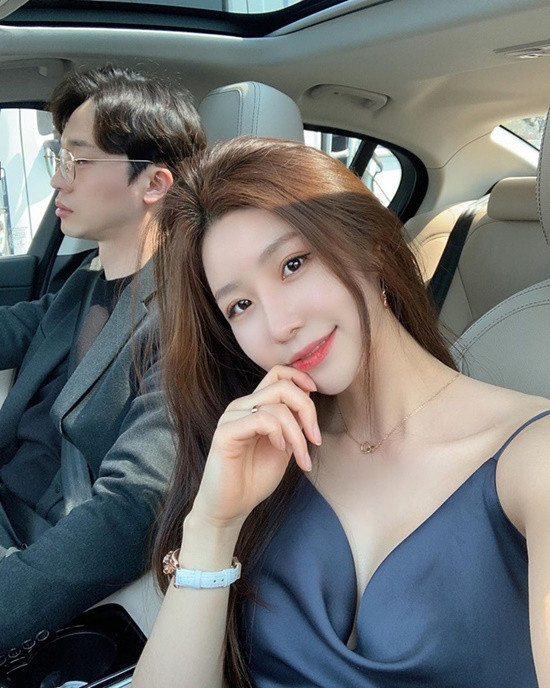 ##sc### Nữ vận động viên quyến rũ thường xuyên chia sẻ hình ảnh thân mật với bạn trai lên trang cá nhân.
