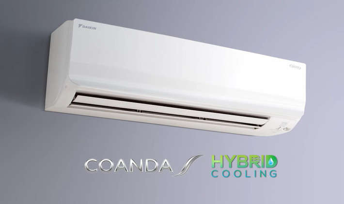 Máy còn được trang bị công nghệ Inverter giúp tiết kiệm điện tốt hơn. Ngoài ra, model này sở hữu công nghệ Intelligent Eye, có thể nhận biết được chuyển động của người dùng để hướng luồng gió đến vị trí phù hợp. Điểm trừ của sản phẩm đến từ thiết kế có phần to hơn so với các đối thủ. Ảnh: Daikin.
