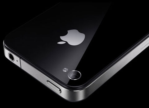 Tòa án bỏ vụ kiện nút tắt/bật trên iPhone 4/4S. Sau một thời gian kiện tụng kéo dài, vụ kiện Apple mắc lỗi trên nút điều khiển bật/tắt của iPhone 4 và 4S đã được tòa án California tuyên bố bãi bỏ.