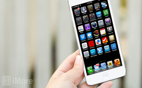 Nhà phân tích Amaz: iPhone 5 inch sẽ bán chủ yếu ở Trung Quốc. Nhà phân tích của hãng Cantor Fitzgerald Brian White cho rằng Apple đã phát triển điện thoại cỡ lớn từ năm ngoái và thị trường chính của họ chính là Trung Quốc và châu Á.