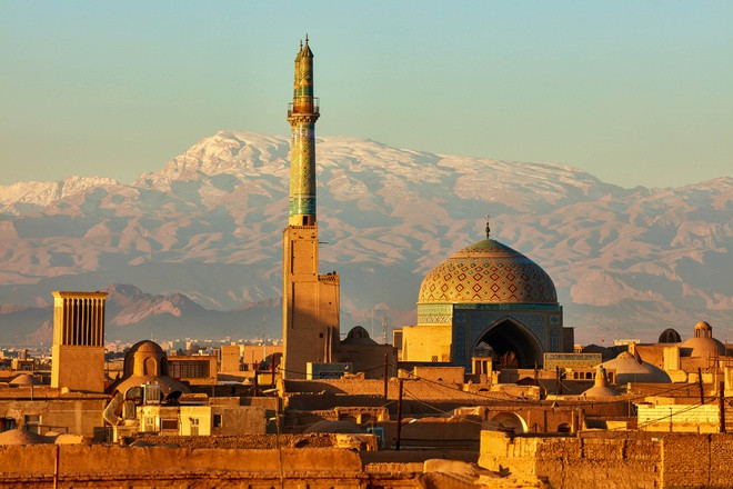 br/> Không chỉ là sa mạc, Iran còn sở hữu nhiều dạng địa hình và cảnh quan hấp dẫn. Cùng với đó, đất nước Trung Đông này nổi tiếng với một nền văn hóa phong phú và lịch sử kéo dài hàng nghìn năm. Với 24 địa điểm được công nhận, Iran là đất nước có số lượng di sản thế giới UNESCO cao thứ ba ở châu Á. Ảnh: Urlaubsguru.