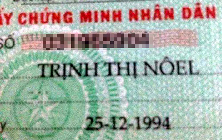 Sinh vào đêm Noel.