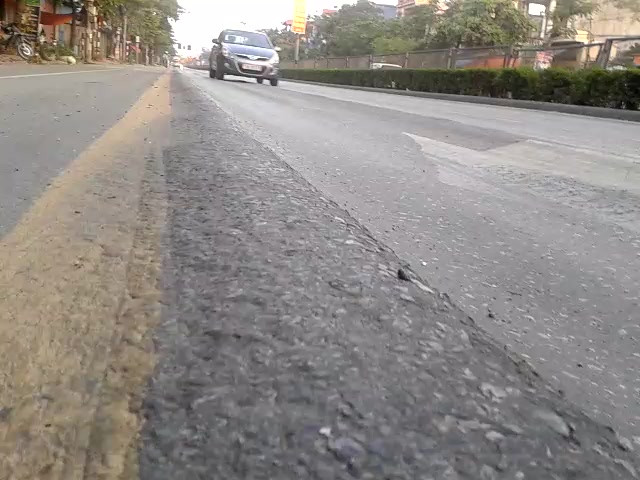 Đặc biệt là đoạn từ km 94 đến 104, do Tổng cục Đường bộ làm chủ đầu tư dự án cải tạo, sửa chữa, nâng cấp QL5. Ban Quản lý dự án 3 (Tổng cục Đường bộ) được giao làm đại diện chủ đầu tư, hiện tượng hằn lún khá nghiêm trọng.