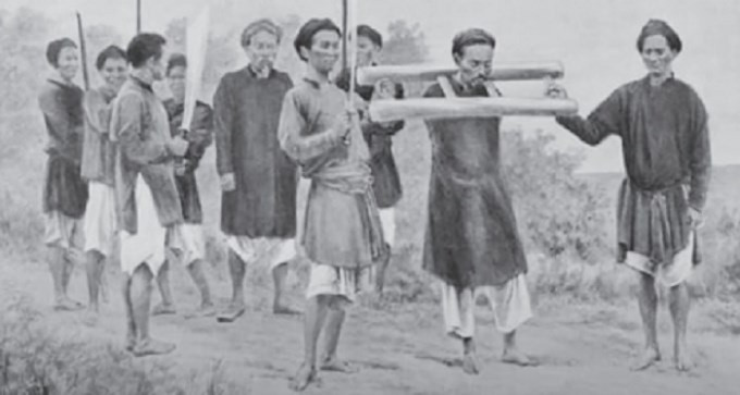 Tháng 11/1831, Tư vụ Nội vụ phủ Nguyễn Đức Tuyên lại ăn bớt nhựa thơm, rồi lấy mật trộn lẫn vào, để ít hóa nhiều. Gian dối bị phát hiện, đáng lẽ cũng bị xử tử và chặt tay treo ở kho. Nhưng để răn đe nghiêm hơn, vua Minh Mạng ra chỉ dụ: “Chặt một bàn tay thủ phạm Nguyễn Đức Tuyên đem treo, xóa tên trong sổ làm quan, để lại cho nó cái đầu, khiến nó suốt đời hối hận”.