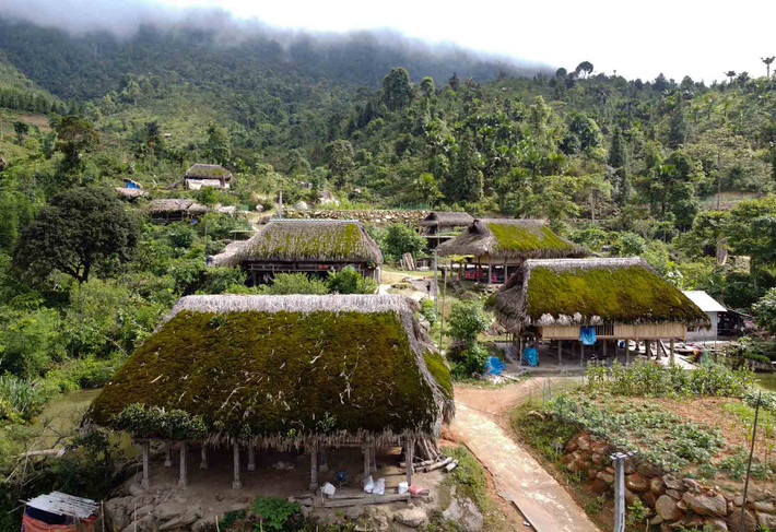 Nằm ở độ cao trên 1.000m so với mực nước biển, thôn Xà Phìn, xã Phương Tiến, huyện Vị Xuyên, tỉnh Hà Giang nằm ẩn mình trên dãy núi Tây Côn Lĩnh. Ảnh: Nhóm Hà Giang Trẻ