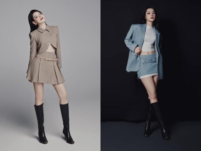 Trước khi Chi Pu chính thức lên đường tham gia Đạp Gió 2023 thì stylist Hoàng Ku đã chuẩn bị cho nữ ca sĩ rất nhiều trang phục để ghi hình. Thậm chí ê-kíp mang theo tới 200 kg quần áo, phụ kiện để Chi Pu mặc trong nhiều tình huống.